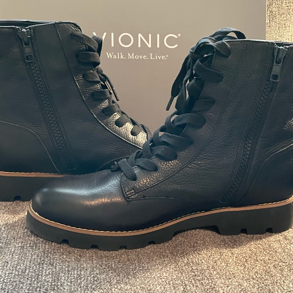 Vionic Lani Combat Boots